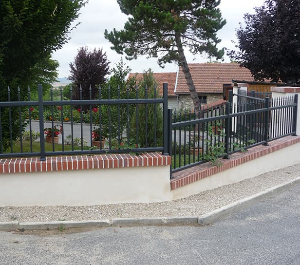 Fabrication sur-mesure et installation Clôture