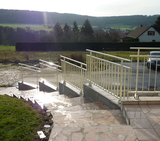 Fabrication sur-mesure et installation Garde-corps