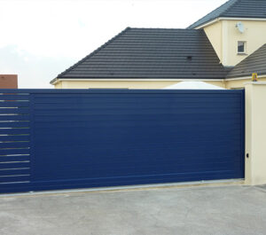 Fabrication sur-mesure et installation Portail